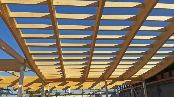 Grosso-Legnoarchitetture-tetti-solai-in-legno-copertura-edificio-industriale