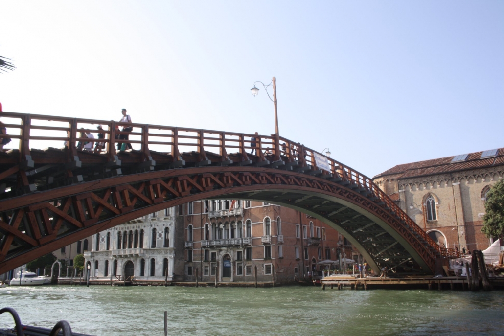 Grosso-Legnoarchitetture-ponte-dell-accademia-in-legno-venezia