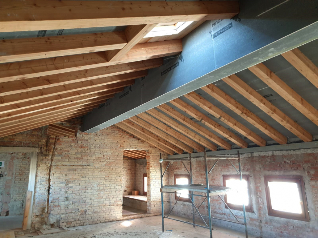 Grosso-Legnoarchitetture-restauro-tetto-in-legno